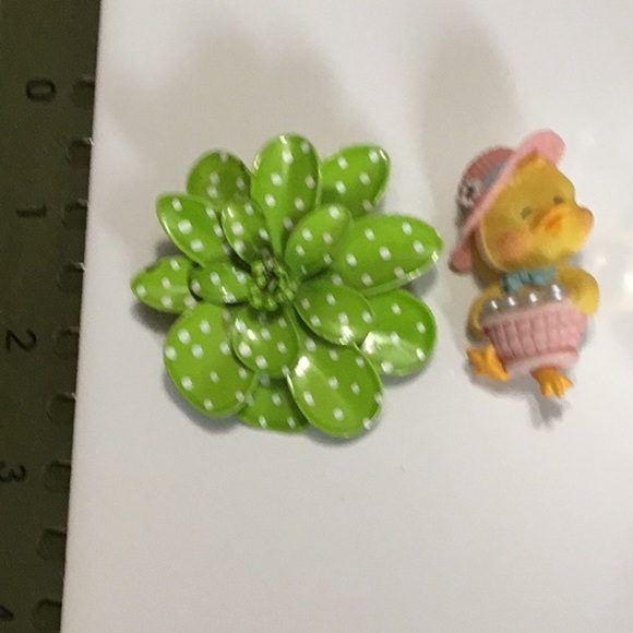 Vintage Enamel Brooches sweet - Picture 3 of 4